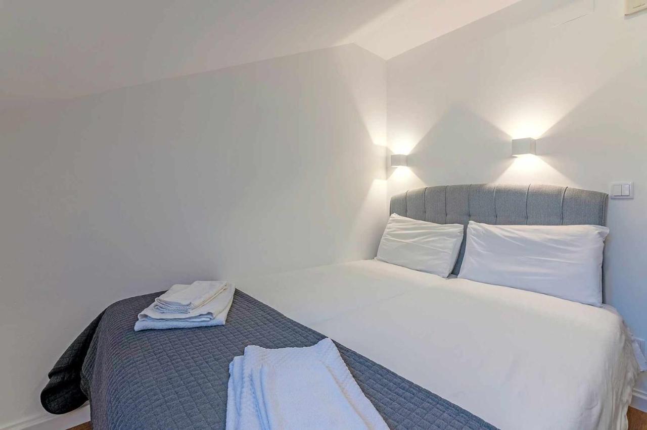Bairro Alto Palace Special For Groups Up To 24 Guests Lisboa المظهر الخارجي الصورة
