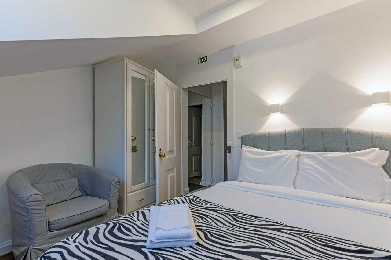 Bairro Alto Palace Special For Groups Up To 24 Guests Lisboa المظهر الخارجي الصورة