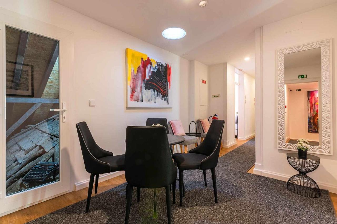 Bairro Alto Palace Special For Groups Up To 24 Guests Lisboa المظهر الخارجي الصورة